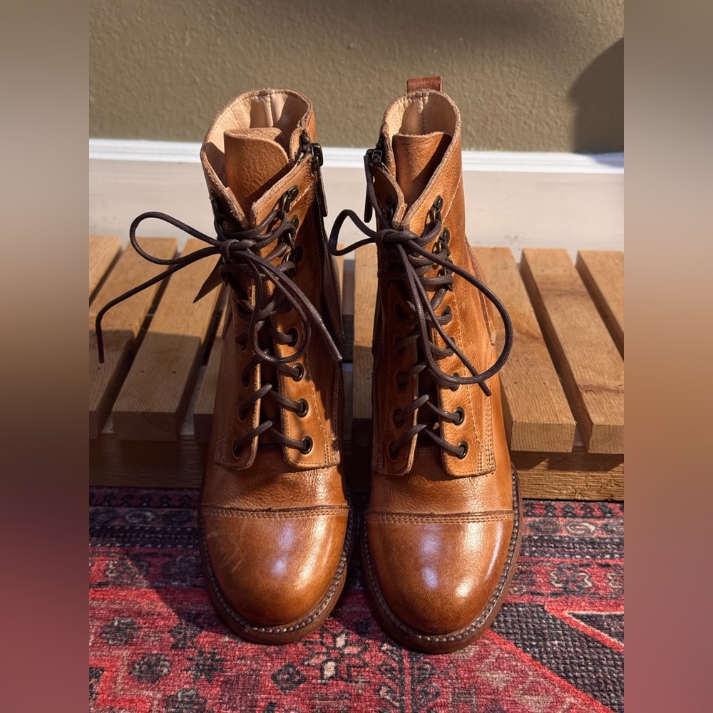 NET BED STU CAMEL TAN LEATHER LACE UP ZIP UP HEELED BOOT 
6 36 - Picture 2 of 9